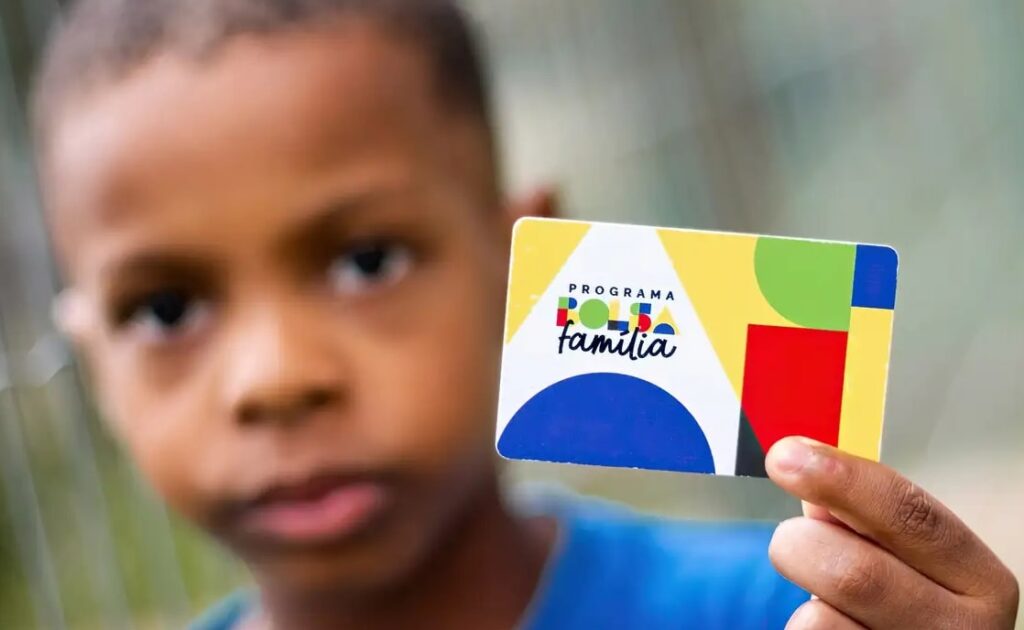 Bolsa Família 2026 pode ter aumento no valor do benefício; saiba detalhes