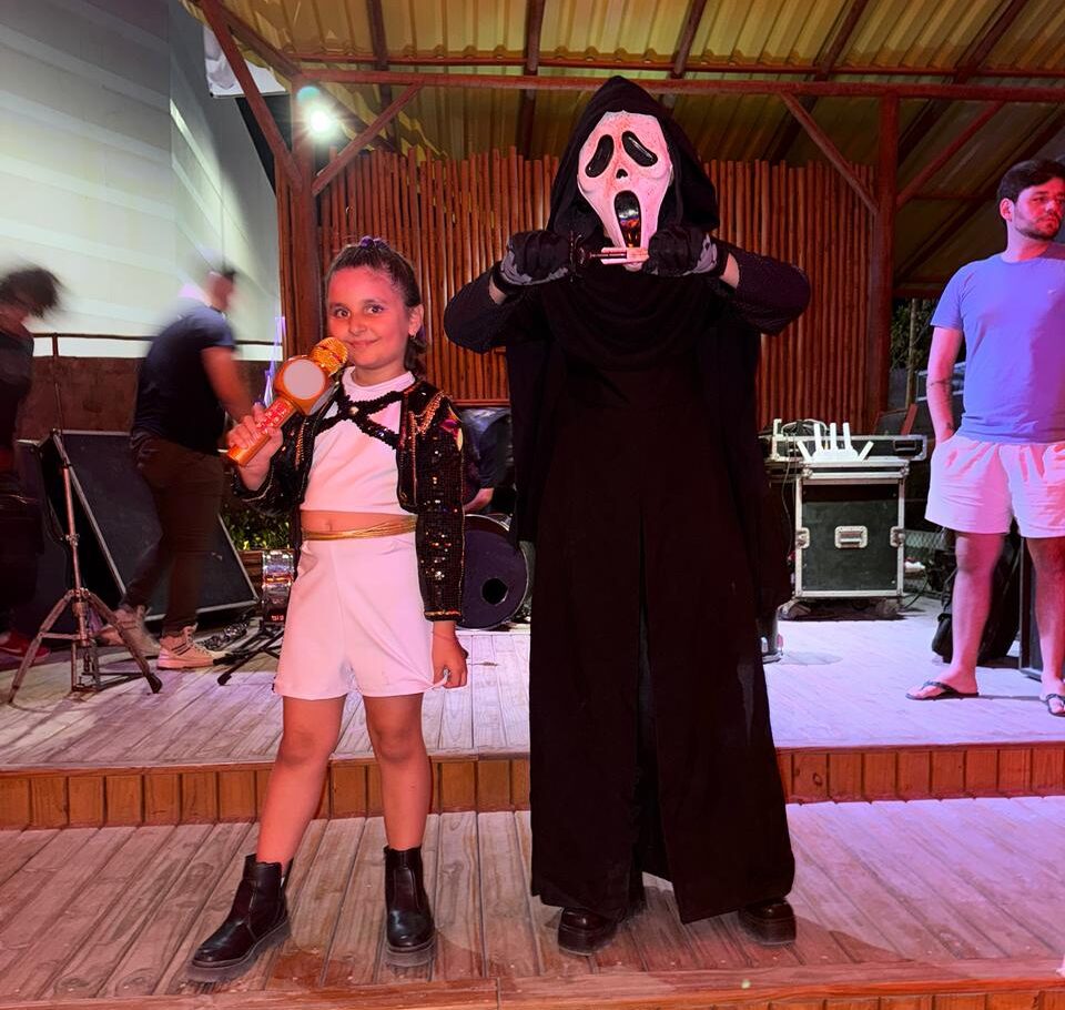 Evento de fantasias do CCAA fez sucesso em Serra Talhada; veja imagens