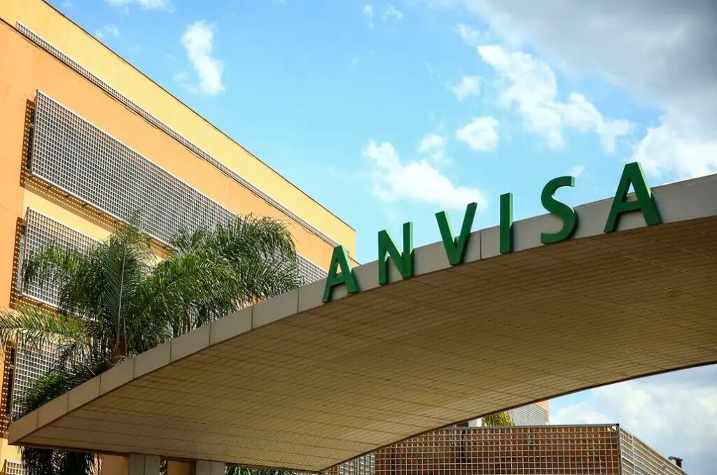 Anvisa manda retirar do mercado duas marcas de suplemento alimentar; veja quais
