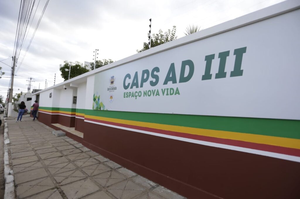 Mulher relata que foi destratada por vigia do CAPS em Serra Talhada