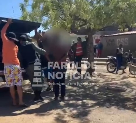 Homem com facão ameaça creche e é preso