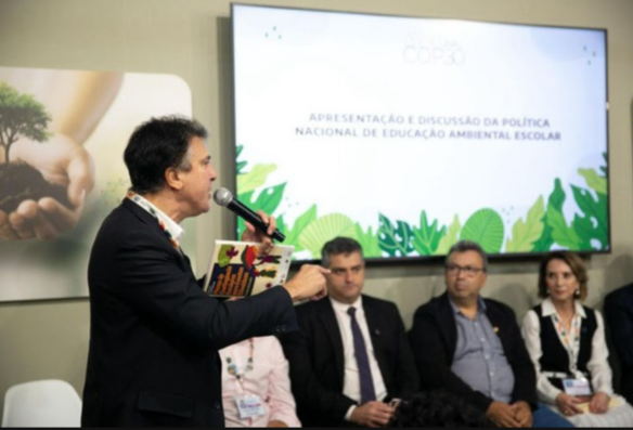 Brasil apresenta a Política de Educação Ambiental Escolar na COP30