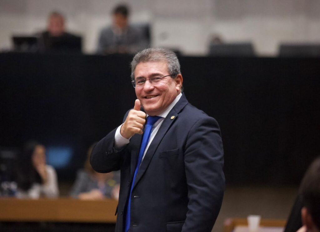 Duque aprovado por 68% e reprovado por 12% dos serra-talhadenses