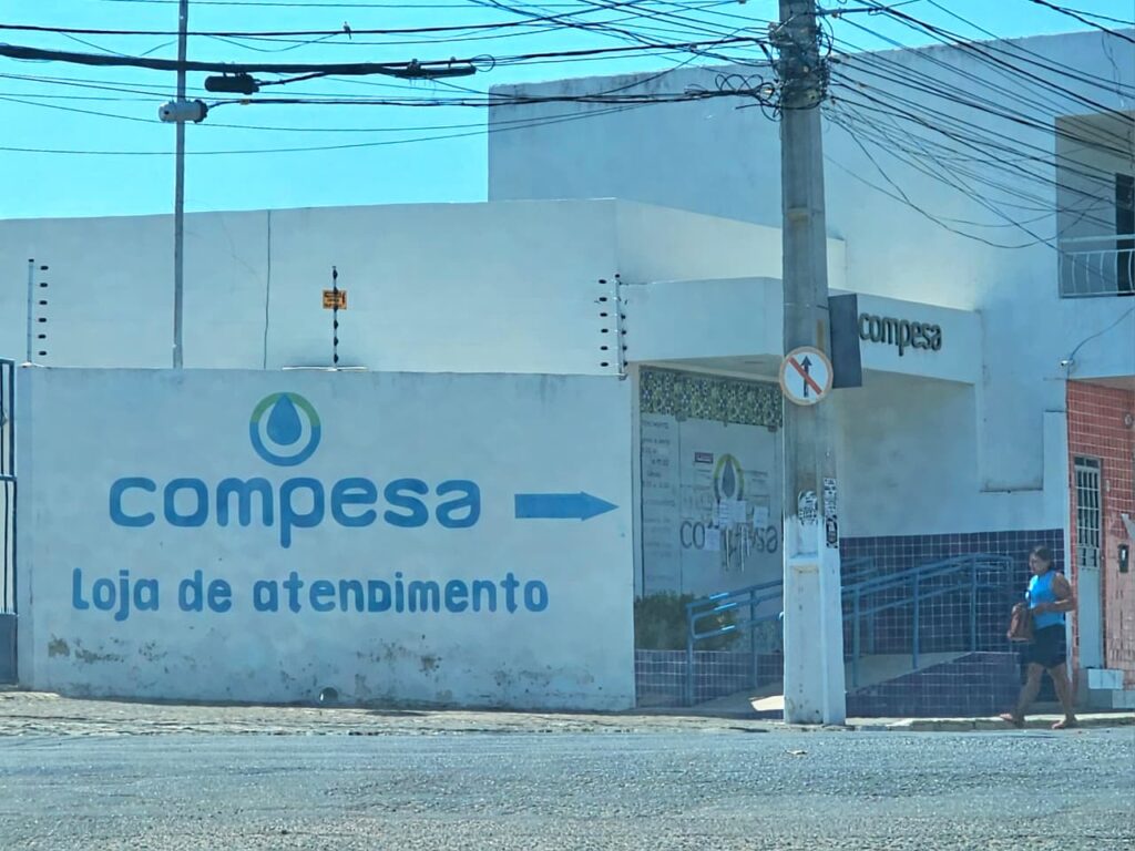 Compesa suspende abastecimento em bairros de ST