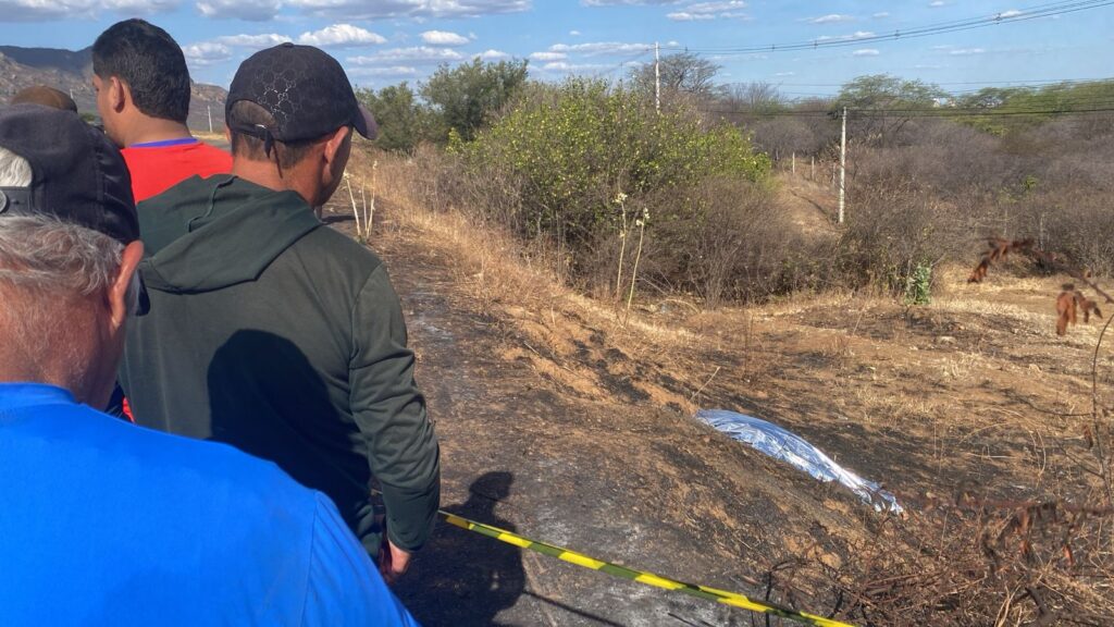 Corpo de mulher é encontrado ar margens da 232 em Serra Talhada