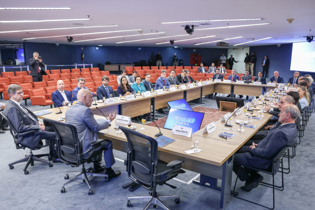 Reunião discute cooperação para combate ao crime organizado