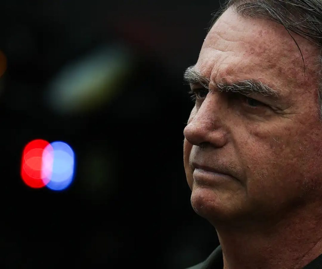 Bolsonaro é preso preventivamente em Brasília