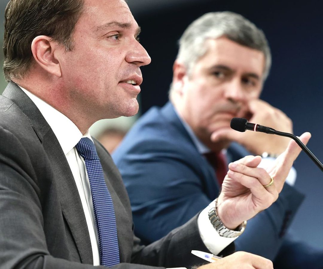 PSOL pede prisão de Ramagem após deputado ser visto em Miami