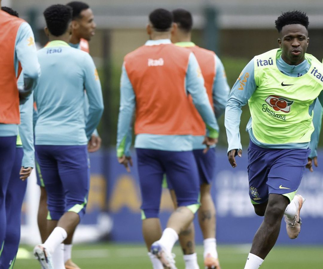 Vinicius Júnior diz que seleção evolui sob comando de Carlo Ancelotti