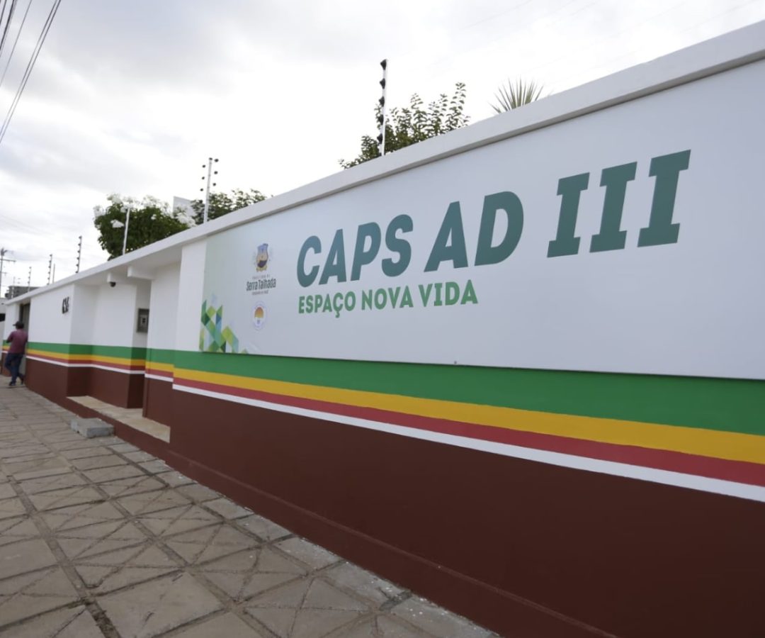 Mulher relata que foi destratada por vigia do CAPS em Serra Talhada