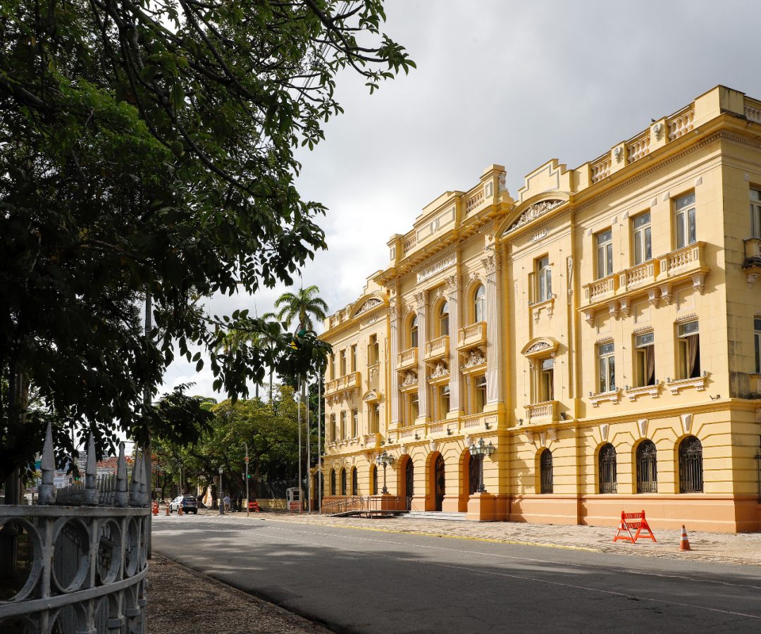 Governo de Pernambuco decreta ponto facultativo em 21 de novembro