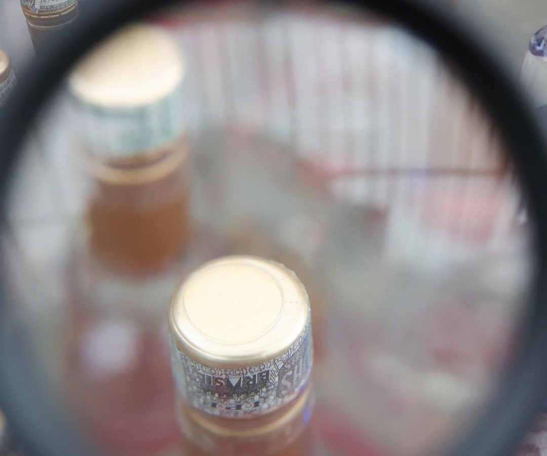 Brasil chega a 16 mortes confirmadas de intoxicação por metanol