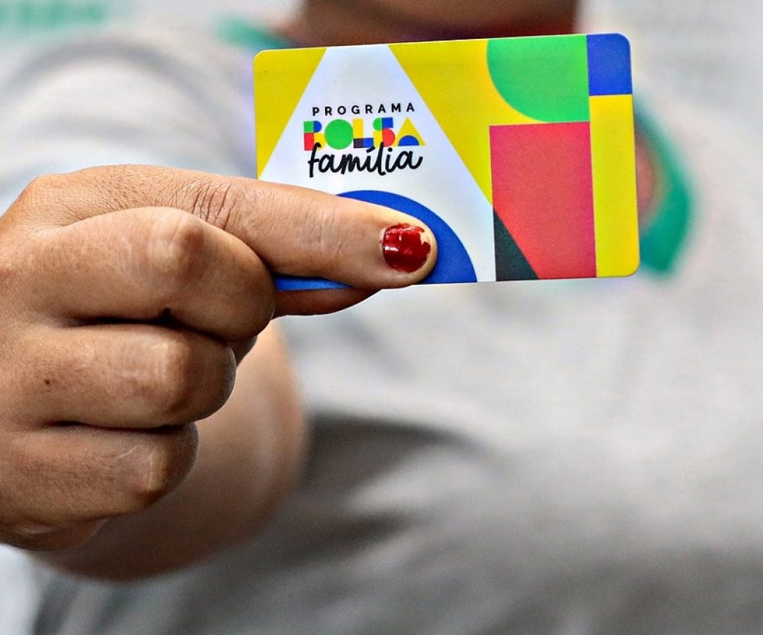 Bolsa Família terá pagamentos antecipados em dezembro; veja as datas