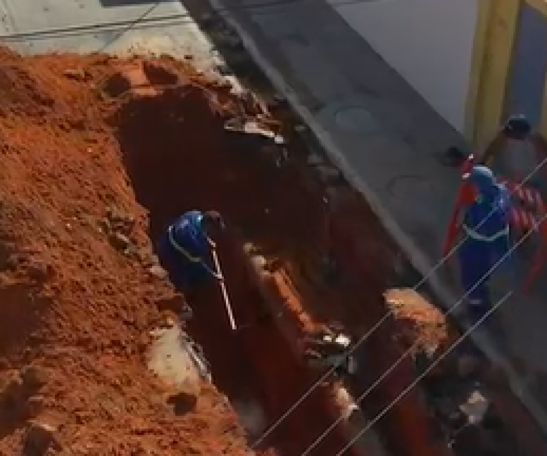 Fornecimento de Água é Suspenso em Petrolândia Após Vazamento na Quadra-01 – Petrolândia Notícias