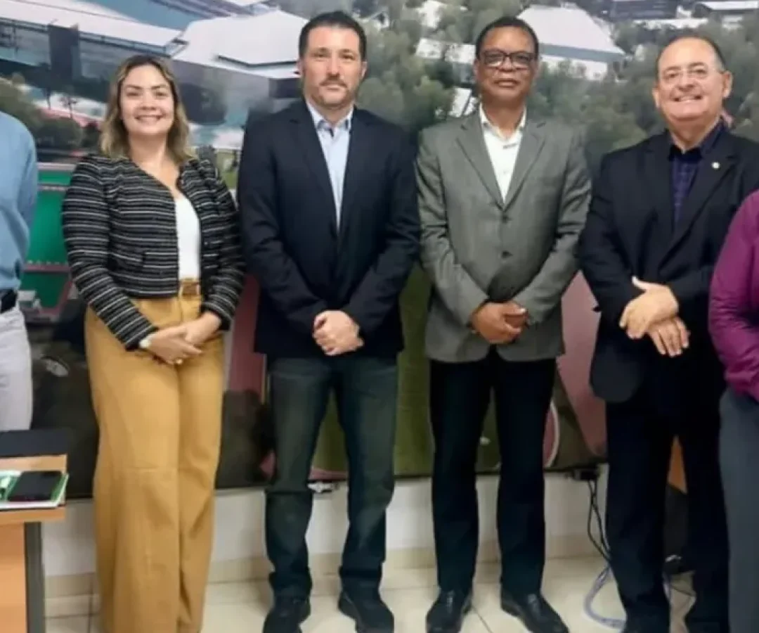 Prefeito Flávio Gadelha reforça diálogo com Comando Militar do Nordeste sobre Escola de Sargentos – Blog Ponto de Vista