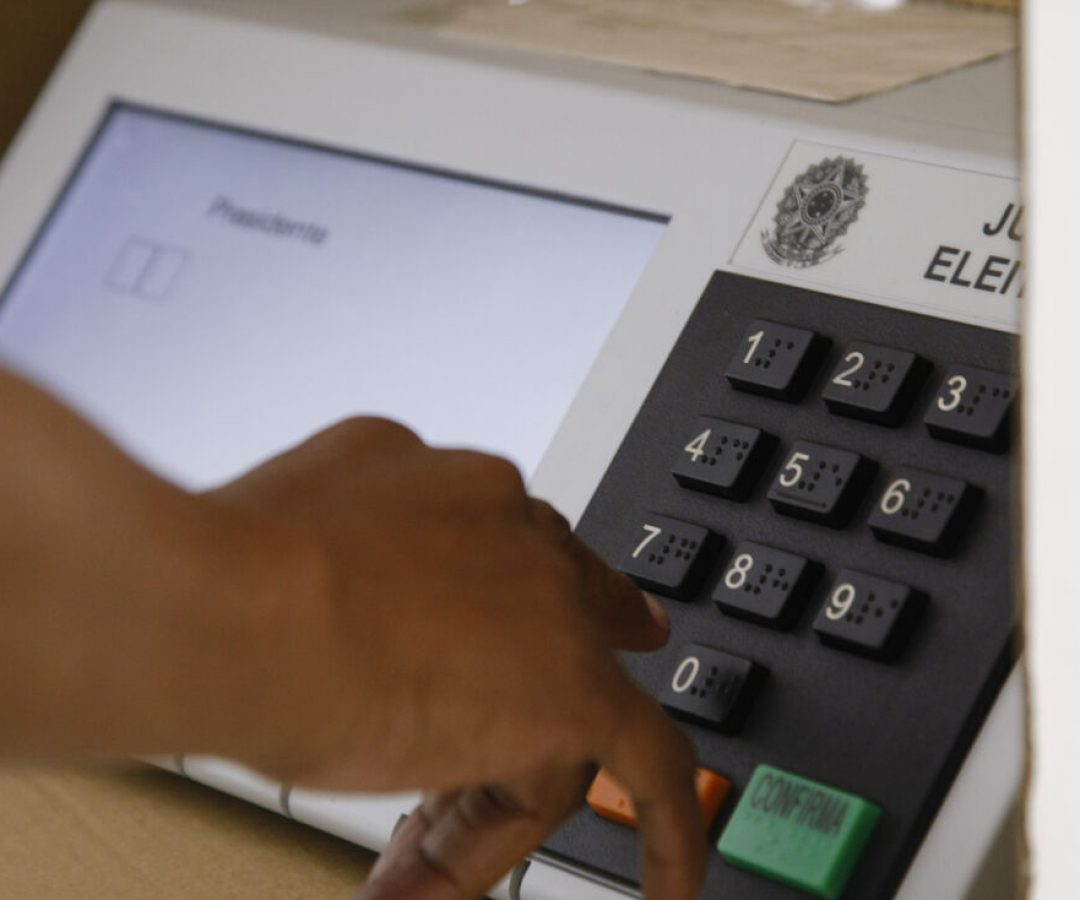 Miguel tem 31%, Charles 13%, Waldemar 12% e Fernando Monteiro 10% em ST