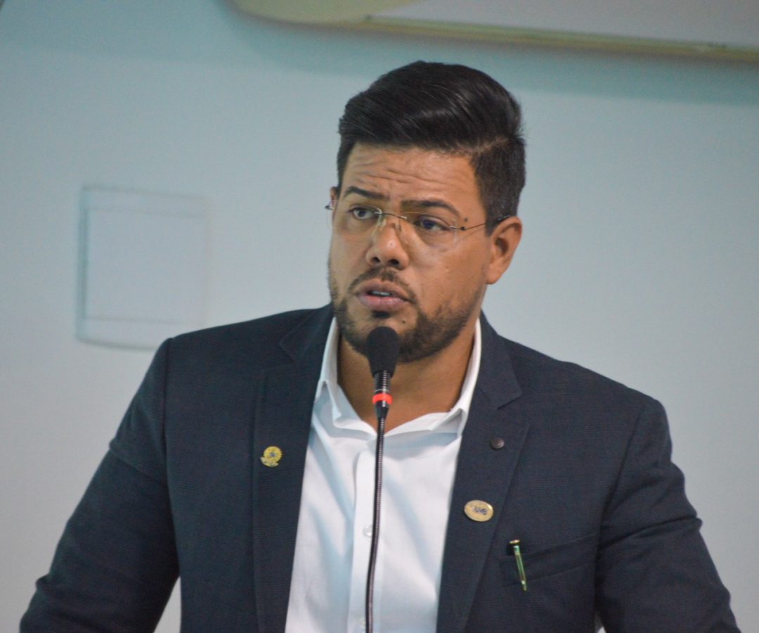 Gin Oliveira reaparece após o Dia de Finados com recados sobre caráter