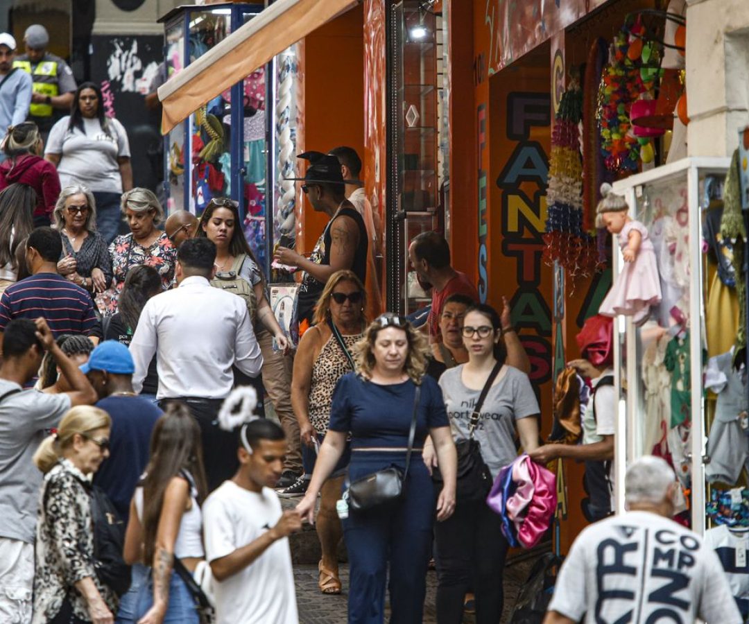 Dez estados e o DF têm menor desemprego registrado desde 2012