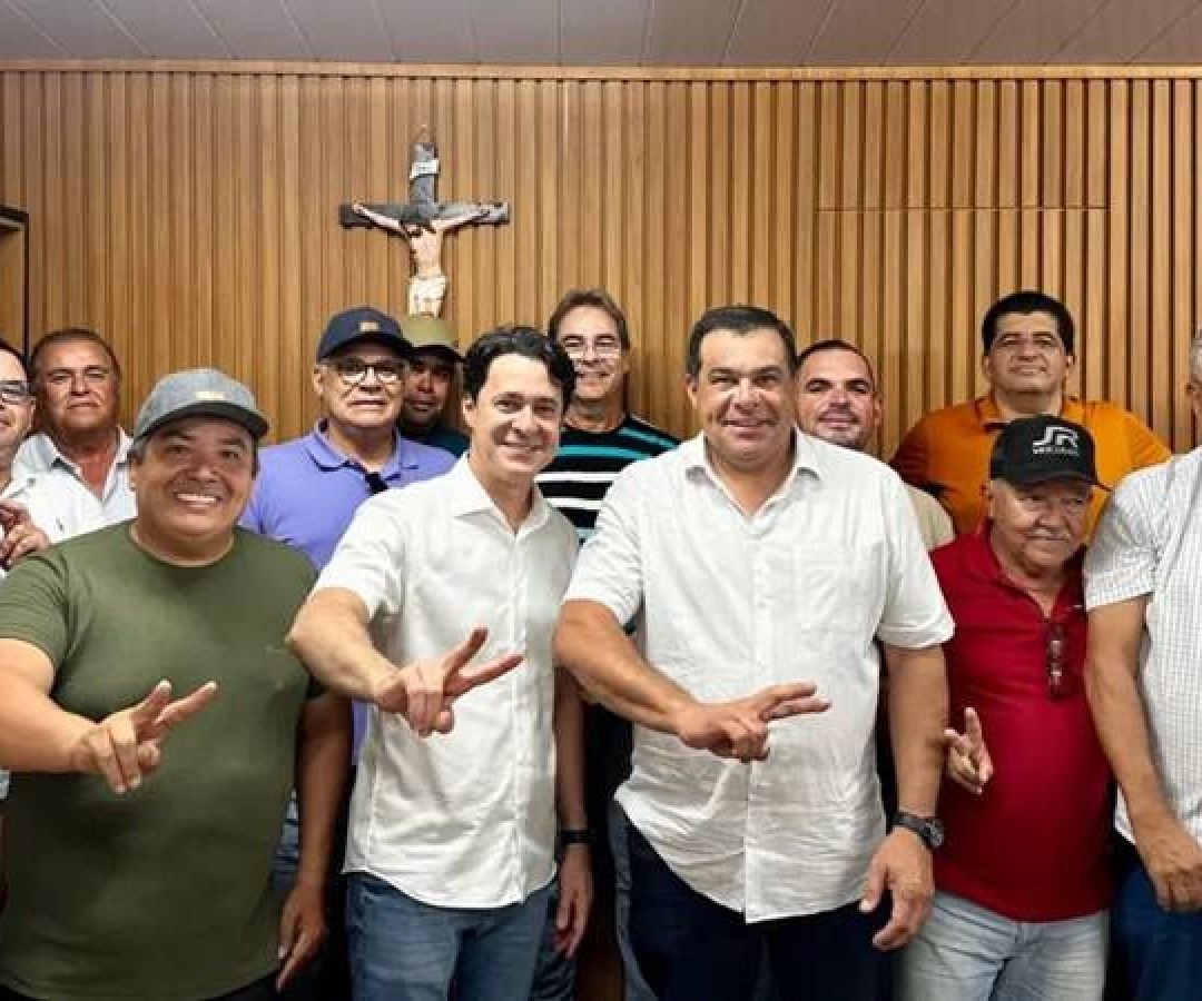 Prefeito de Vertentes declara apoio a Anderson Ferreira ao Senado em 2026