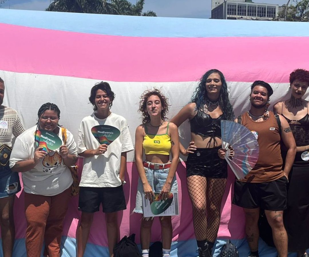 Marcha trans e travestis pede garantia de direitos e fim da violência